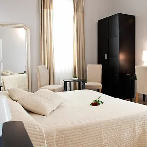 Opera Bed & Breakfast